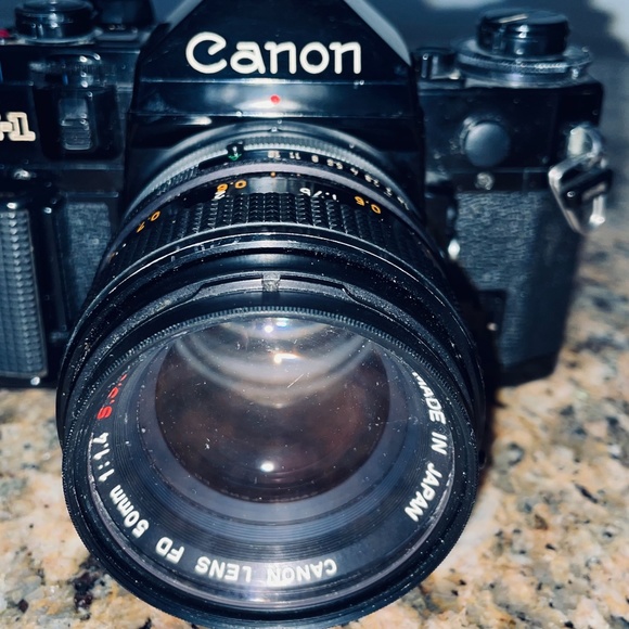 CANON A-1 35mm Camera with multiple lens and case - Picture 1 of 16
